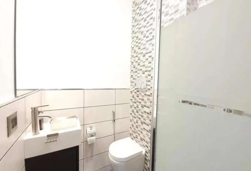 スタンダードシングルルーム, Interno 4   Maselli
