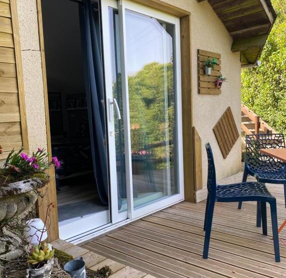 غرفة ديلوكس, La Chambre D Hotes De Marie Indépendante Et Sa Terrasse Avec Vue Panoramique Proche Alpes Mancelles