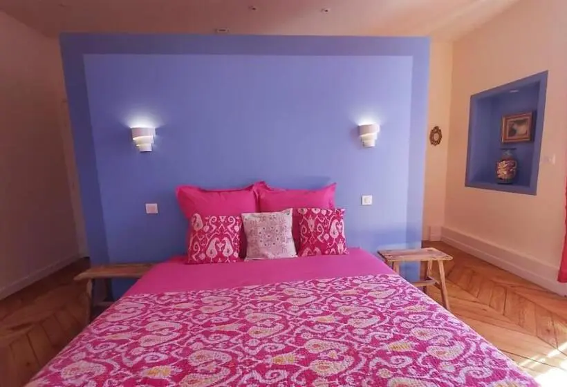 デラックスルーム, Aux Couleurs De Commarin Chambres D Hôtes