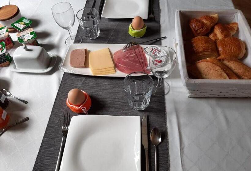 חדר סטנדרט עם מיטת קינג, Villa Guillaumette B&b