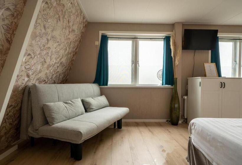 Quarto Triplo Economy, Hof Van Schoorl