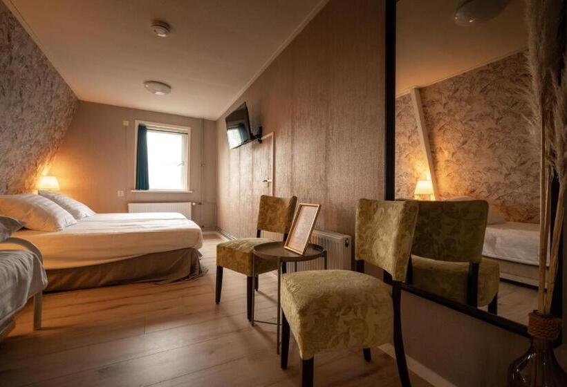 经济型三人房间, Hof Van Schoorl