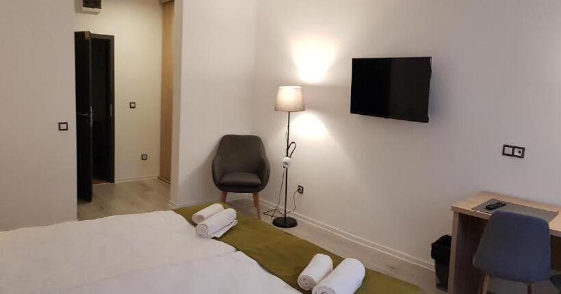 标准间, Hnl Apart