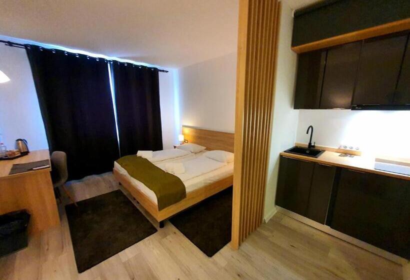 标准工作室, Hnl Apart