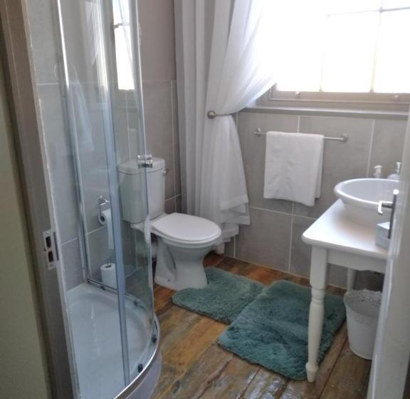 デラックスルーム, Deo Resta Guest Lodge