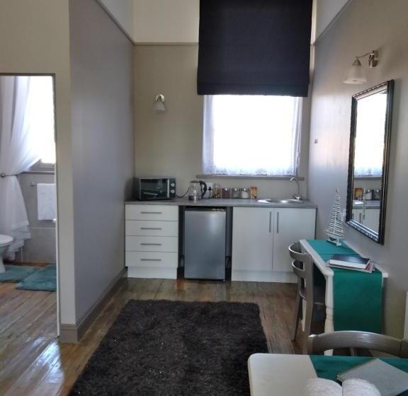 デラックスルーム, Deo Resta Guest Lodge