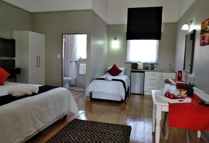 デラックストリプルルーム, Deo Resta Guest Lodge