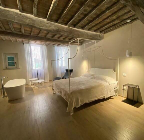 Номер Deluxe, El Tano