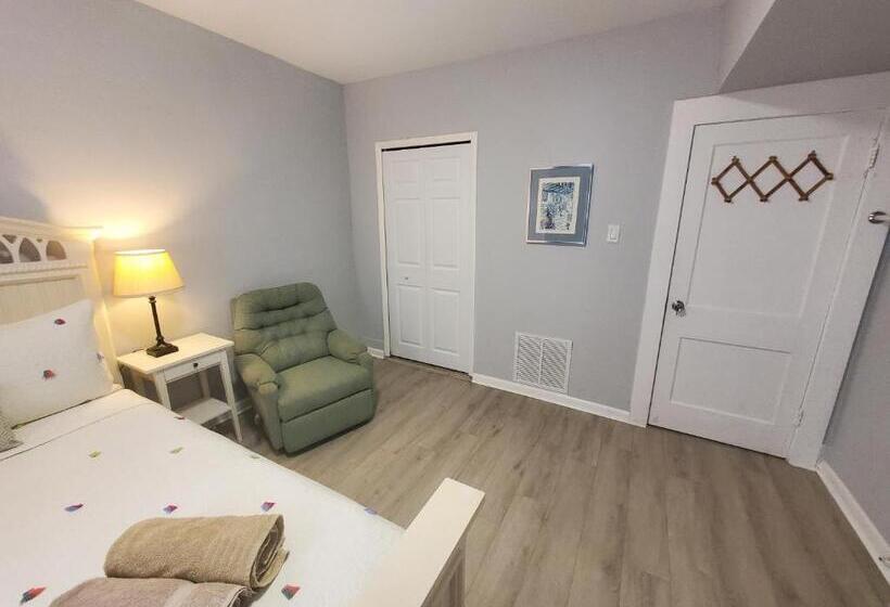 غرفة أساسية ثلاثية, La Casona Azul