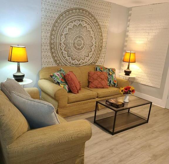 غرفة إقتصادية, La Casona Azul