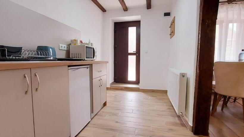 스탠다드 스튜디오, Lindenhaus