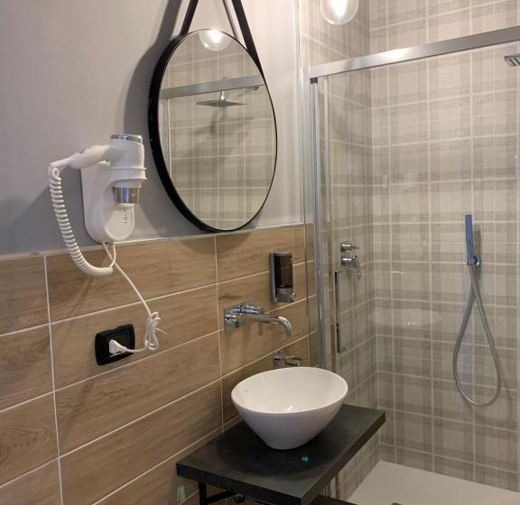 اتاق استاندارد, Marconi 2 Rooms