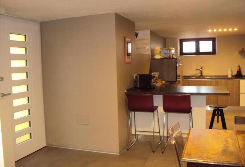 デラックスルーム, Springs Loft