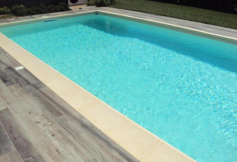 デラックスルーム, Springs Loft