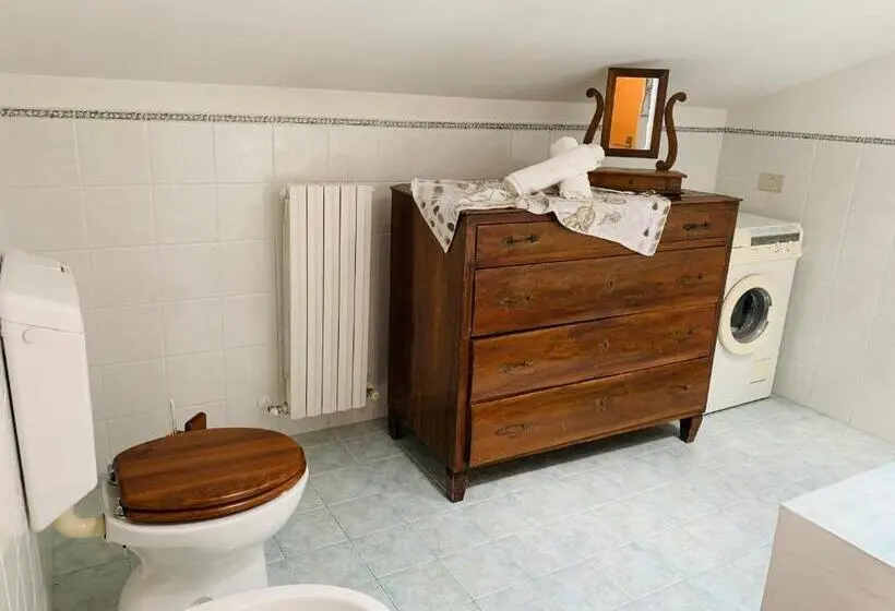 スタンダード4人部屋, B&b Sguardo Al Conero