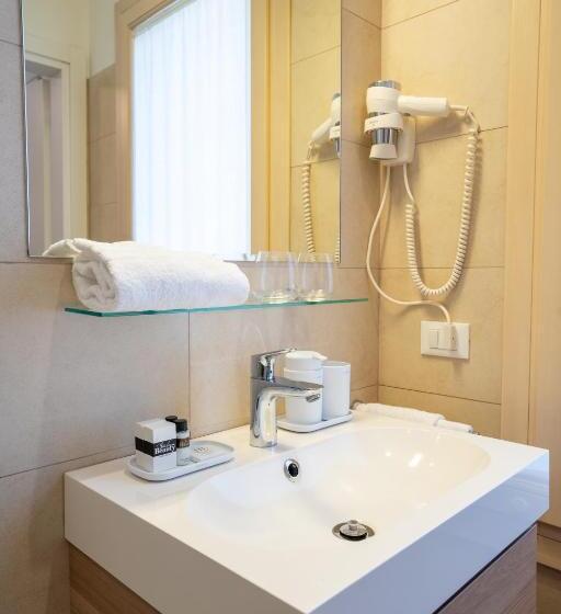 اتاق سوپریور سه تخته, B&b Villa Rosa