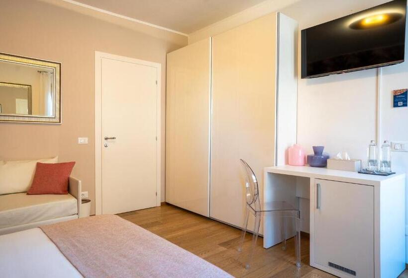 اتاق سوپریور سه تخته, B&b Villa Rosa