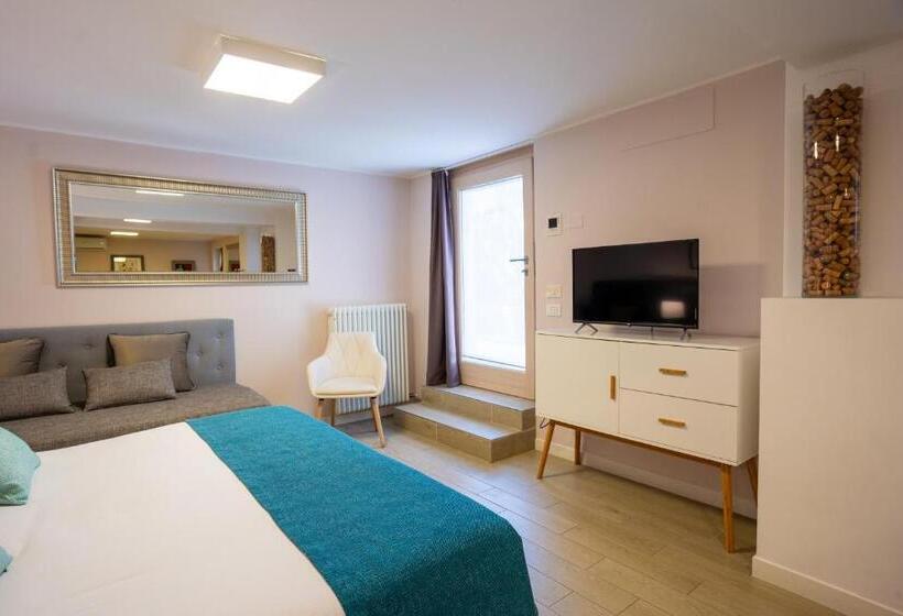 آپارتمان 1 خوابه همکف, B&b Villa Rosa