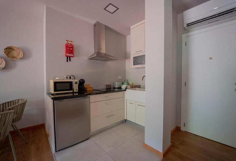 Люкс с гидромассажем, Peso Village