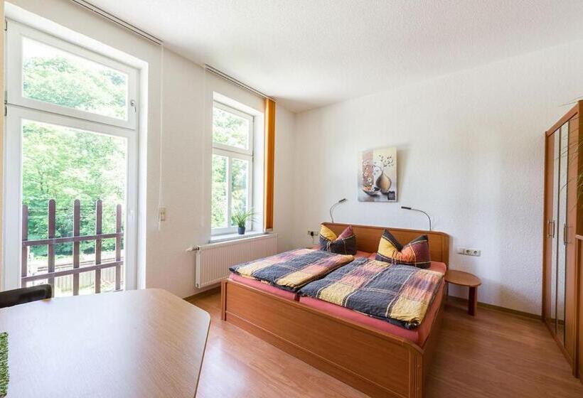 غرفة سوبيريور عائلية, Numero1 Pension Und Cafe