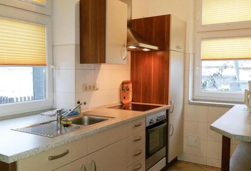 شقة غرفة نوم واحدة بالطابق الأرضى, Numero1 Pension Und Cafe