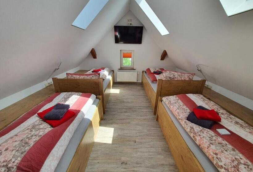 شقة غرفة واحدة مزودة بتراس, Numero1 Pension Und Cafe