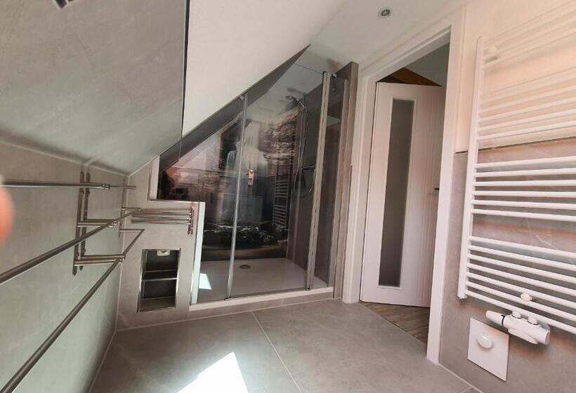 شقة غرفة واحدة, Numero1 Pension Und Cafe