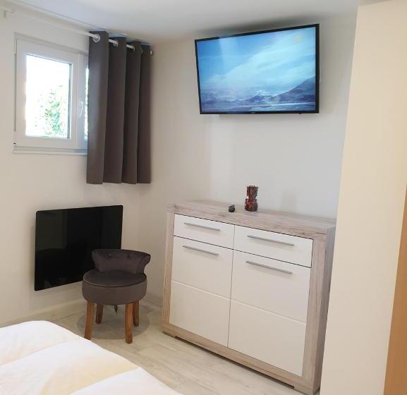 غرفة قياسية, Chez Stef