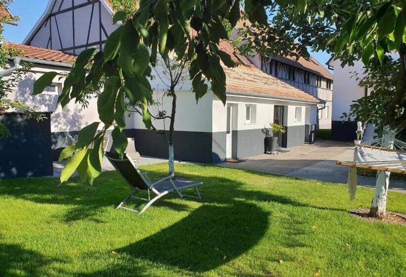 غرفة قياسية, Chez Stef