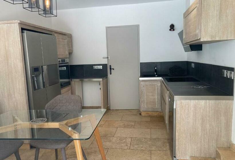 Апартаменты 1 Спальня Вид на Бассейн, Domaine Sainte Baume