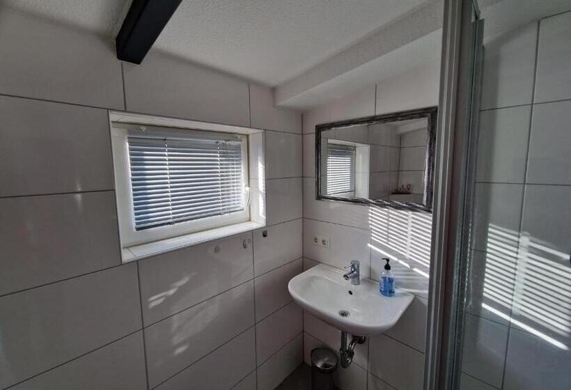 חדר אקונומי, Haus Rheinsheimer Scheuer