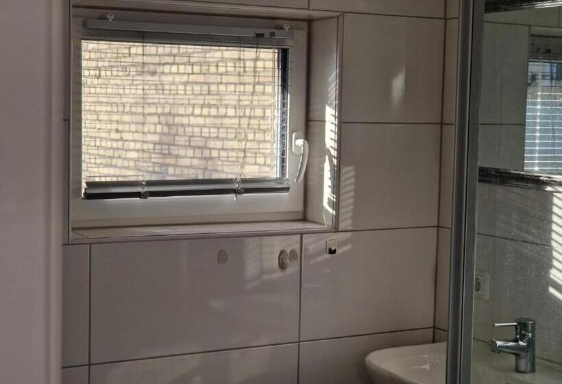 חדר אקונומי, Haus Rheinsheimer Scheuer