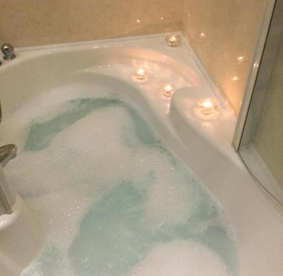 スーペリアの４人部屋, B&b La Favola