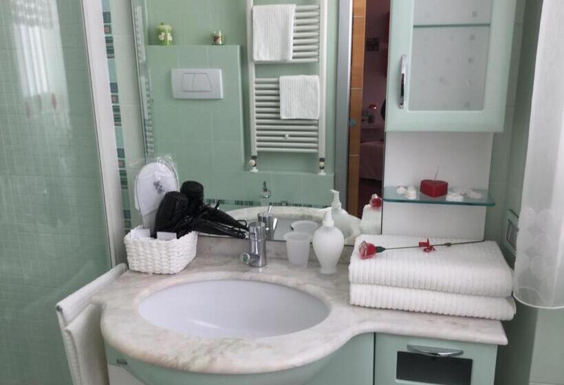 スタンダードトリプルルーム, B&b La Favola