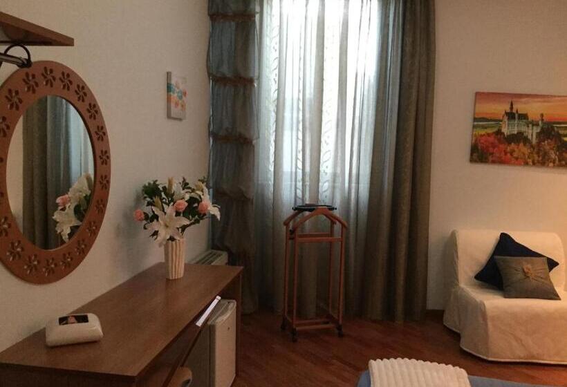 スーペリアの４人部屋, B&b La Favola