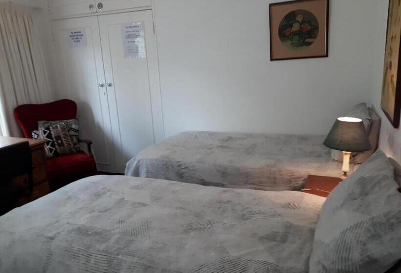 חדר סטנדרט עם מרפסת, Aandrus Bnb