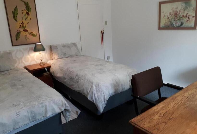 חדר סטנדרט עם מרפסת, Aandrus Bnb