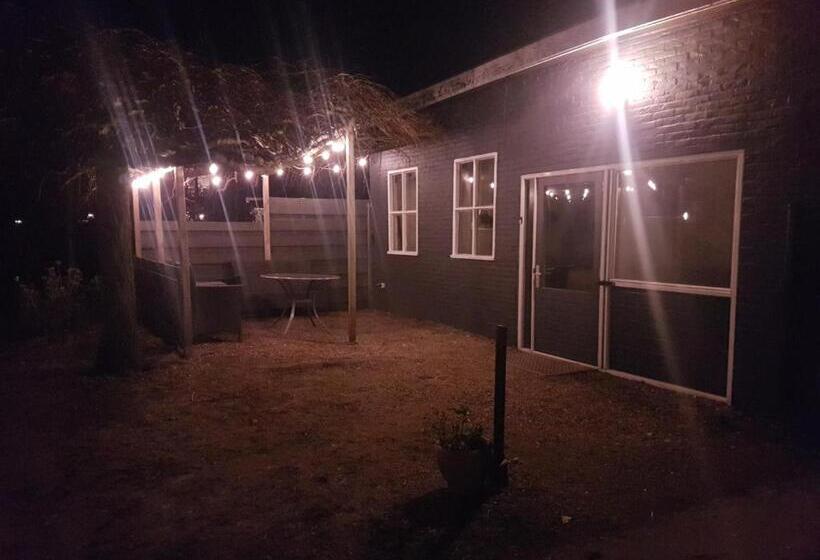 １階の１ベッドルームアパートメント, Luxe Bloemenzicht 4 Personen, Bnb, 10 Minuten Van Zee