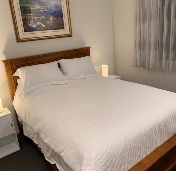 חדר דלוקס, Mijen S Manor