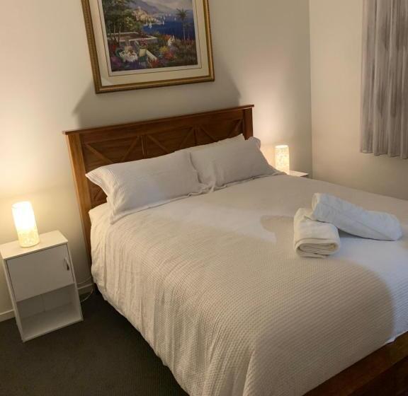 חדר דלוקס, Mijen S Manor