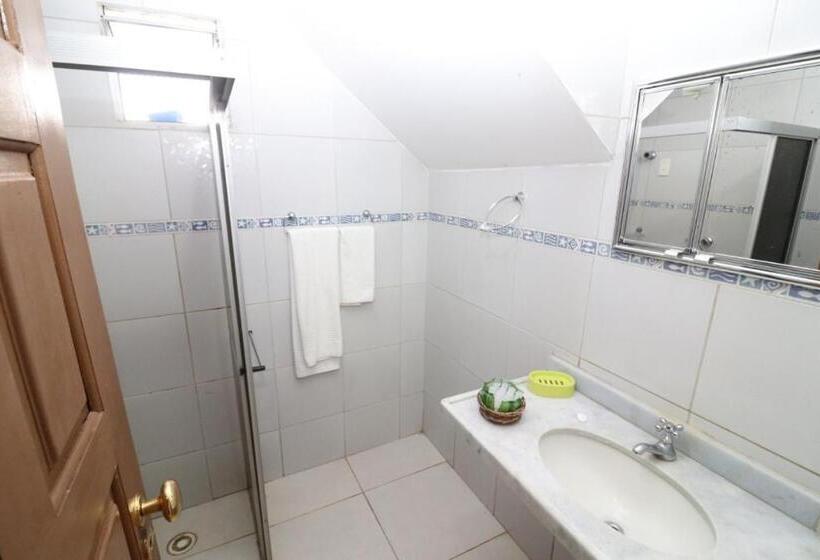 샬레, Condomínio Na Beira Mar