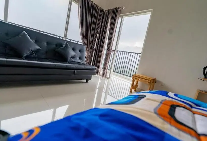 Quarto Familiar, Fredelia Homestay