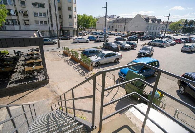 استودیوی استاندارد, House 22a Apartments