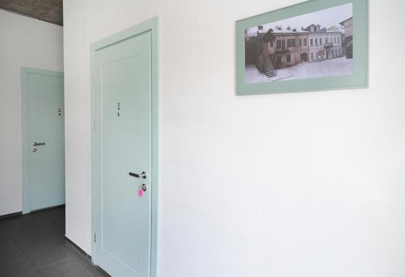 1 Bedroom Penthouse Apartment, House 22a Apartments