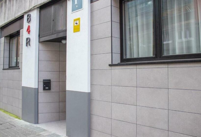 اتاق استاندارد سه نفره, Pensión B4r Self Check In