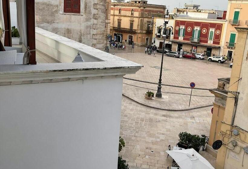 テラス付スイート, Carlo Alberto Room