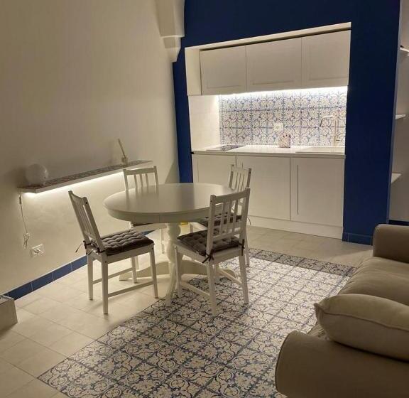 テラス付スイート, Carlo Alberto Room