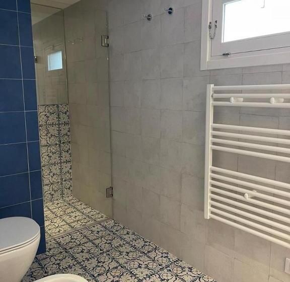 テラス付スイート, Carlo Alberto Room