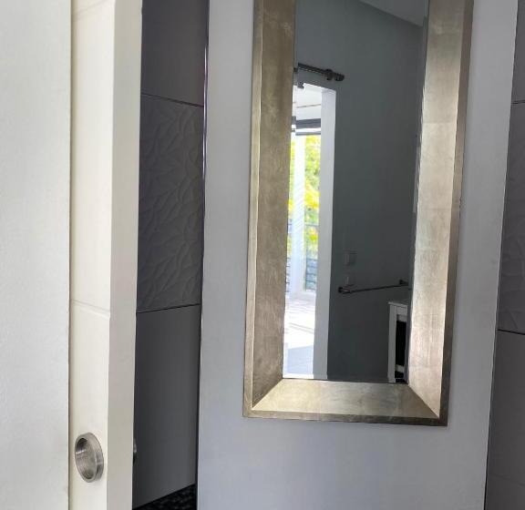 اتاق لوکس با چشم‌انداز دریا, Chambres D Hôtes Casa Cosy