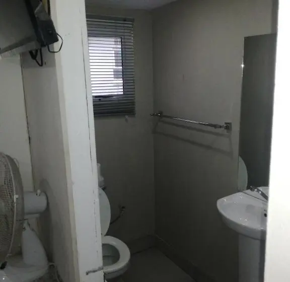 اتاق لوکس, High View Accommodation